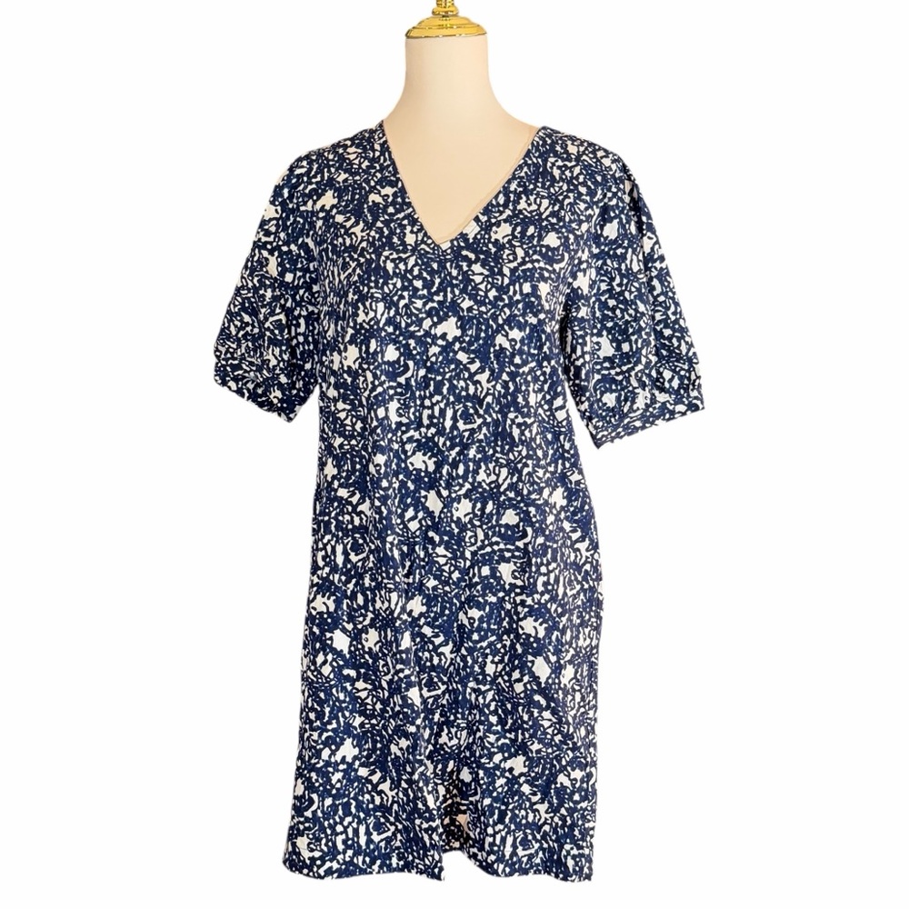 Evereve NWT Mini Dress Shay Size S Navy Blue Floral V Neck